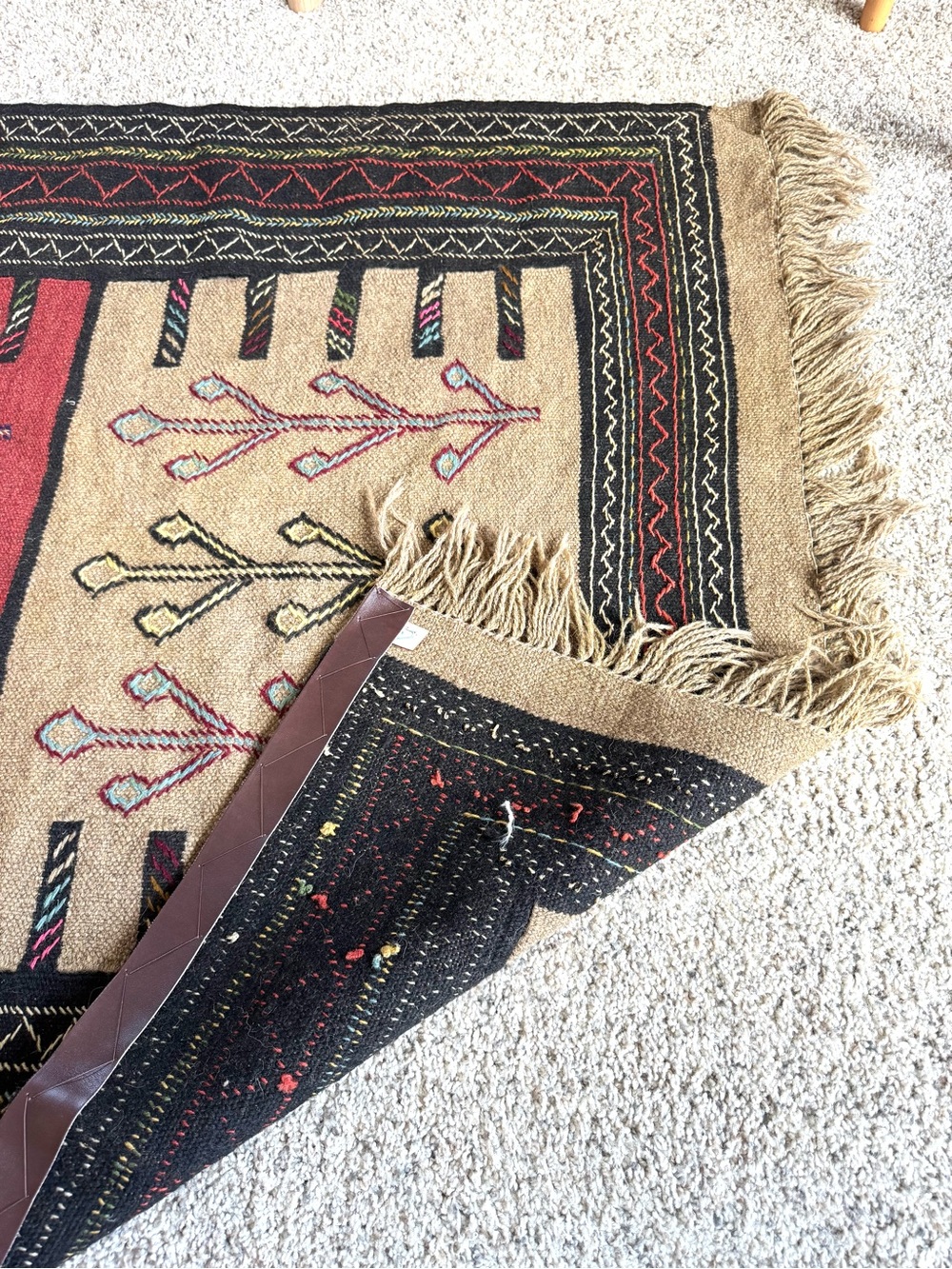 Handwoven Decorative Area Rug in Red and Tan - Picture 4 of 7